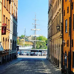 https://gamla-stan-apartments.find-stockholm-hotels.com